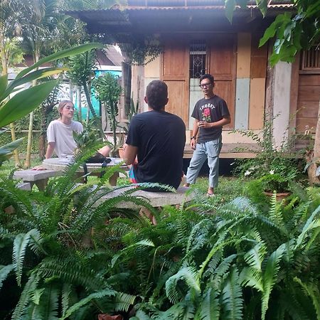 Kwanlah Homestay 夜占县 外观 照片
