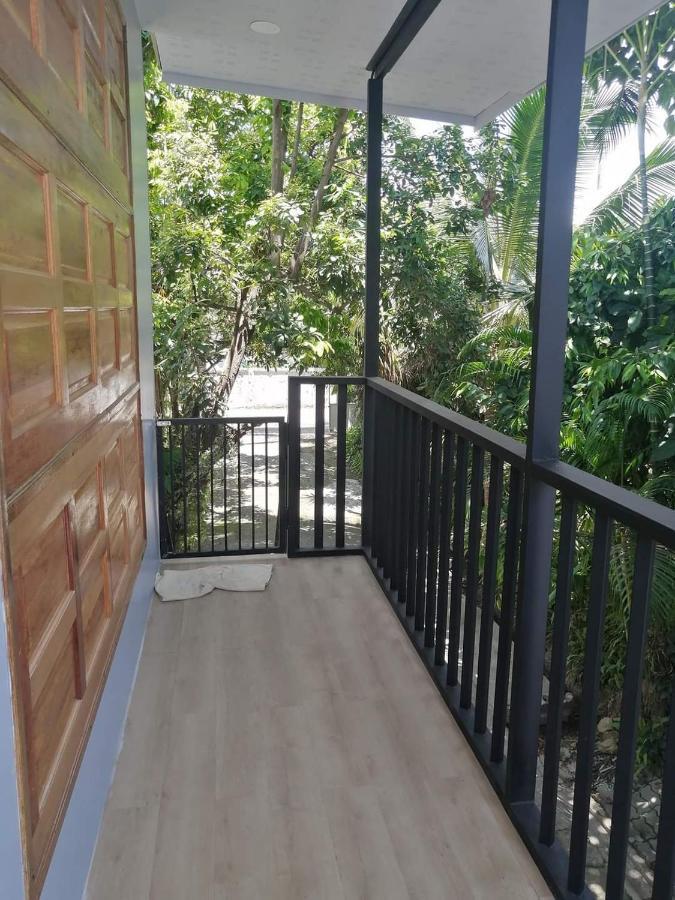 Kwanlah Homestay 夜占县 外观 照片