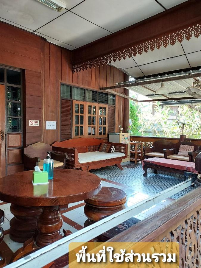 Kwanlah Homestay 夜占县 外观 照片
