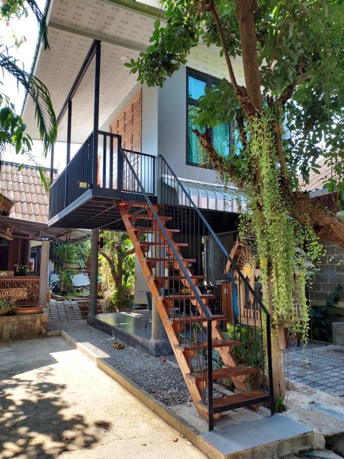 Kwanlah Homestay 夜占县 外观 照片