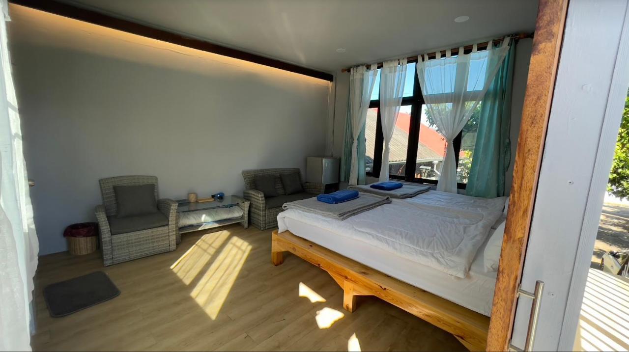 Kwanlah Homestay 夜占县 外观 照片
