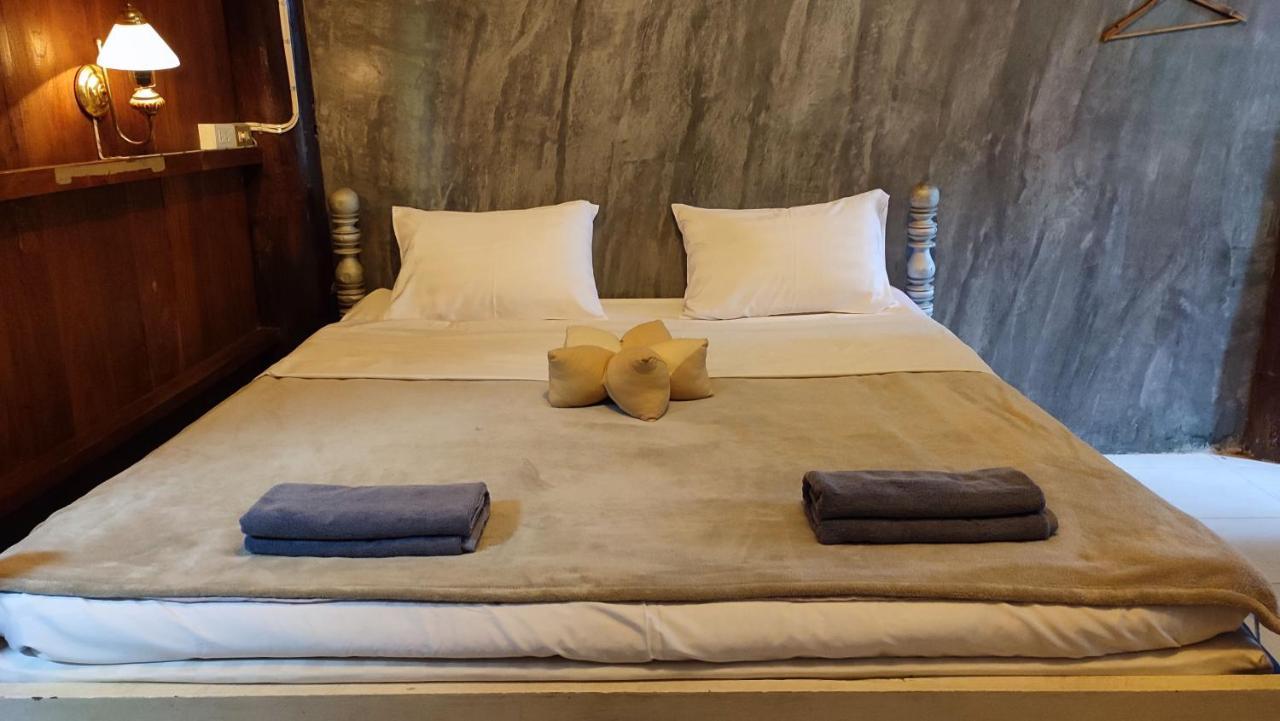 Kwanlah Homestay 夜占县 外观 照片