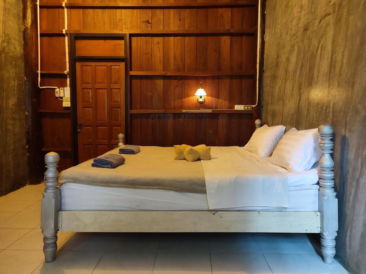 Kwanlah Homestay 夜占县 外观 照片