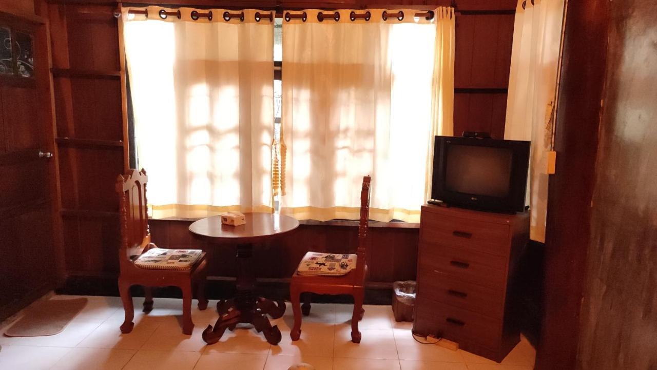 Kwanlah Homestay 夜占县 外观 照片