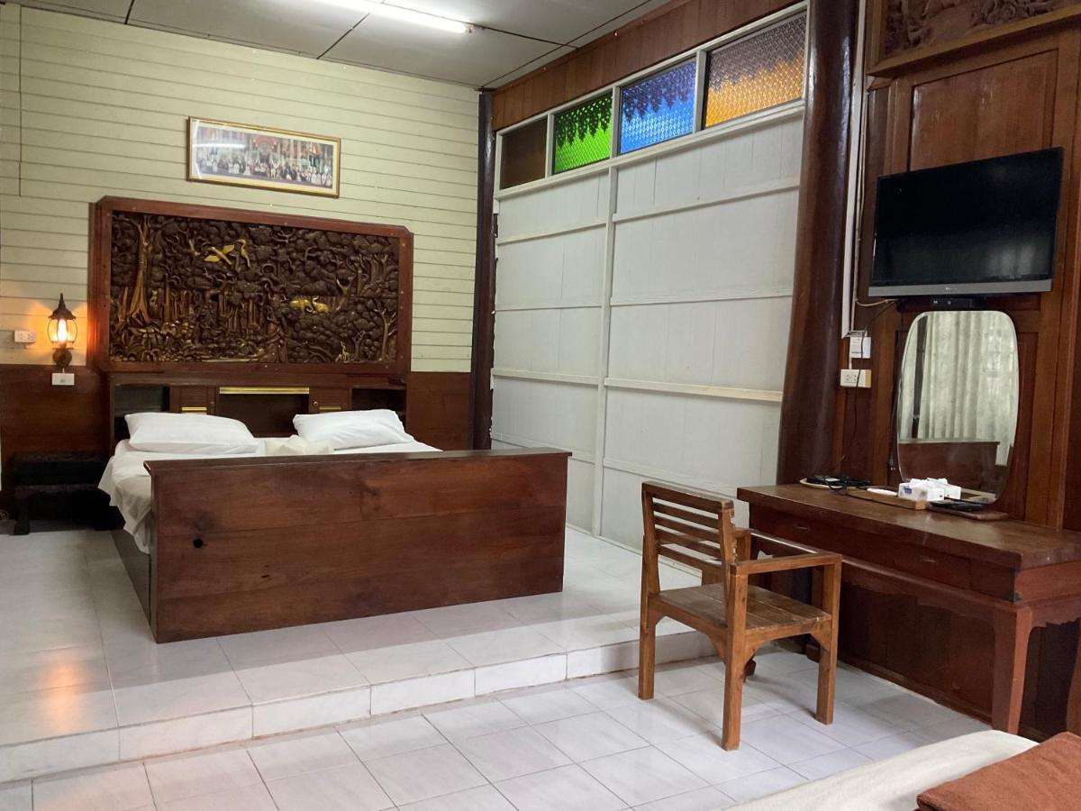 Kwanlah Homestay 夜占县 外观 照片
