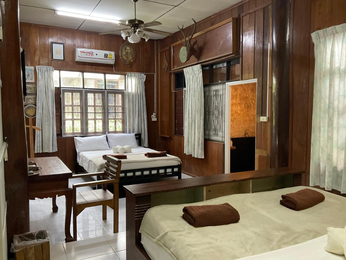 Kwanlah Homestay 夜占县 外观 照片