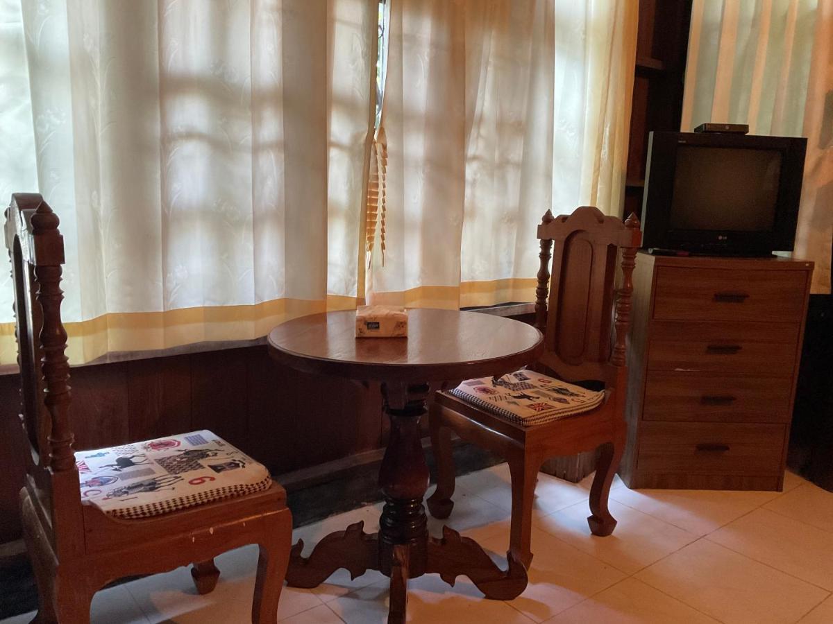 Kwanlah Homestay 夜占县 外观 照片