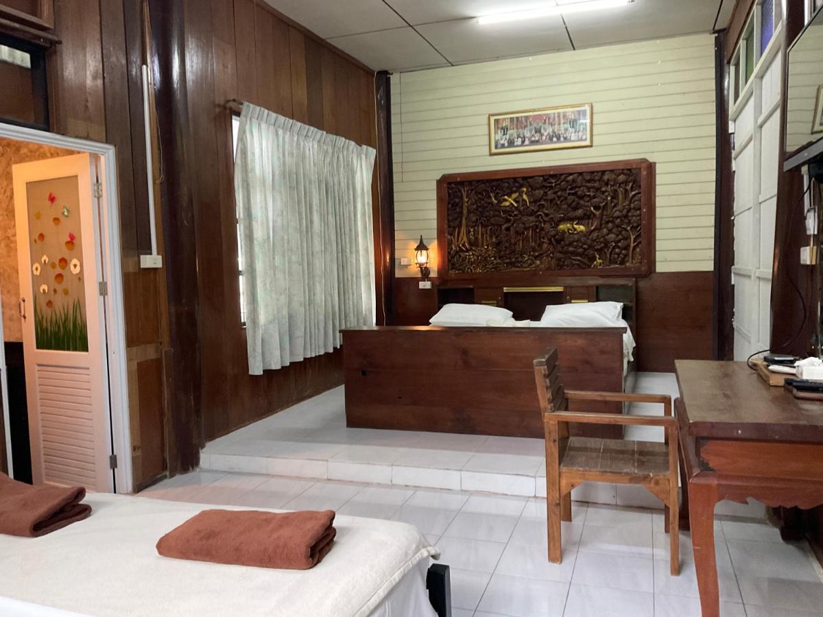 Kwanlah Homestay 夜占县 外观 照片