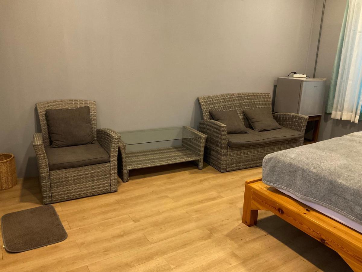 Kwanlah Homestay 夜占县 外观 照片