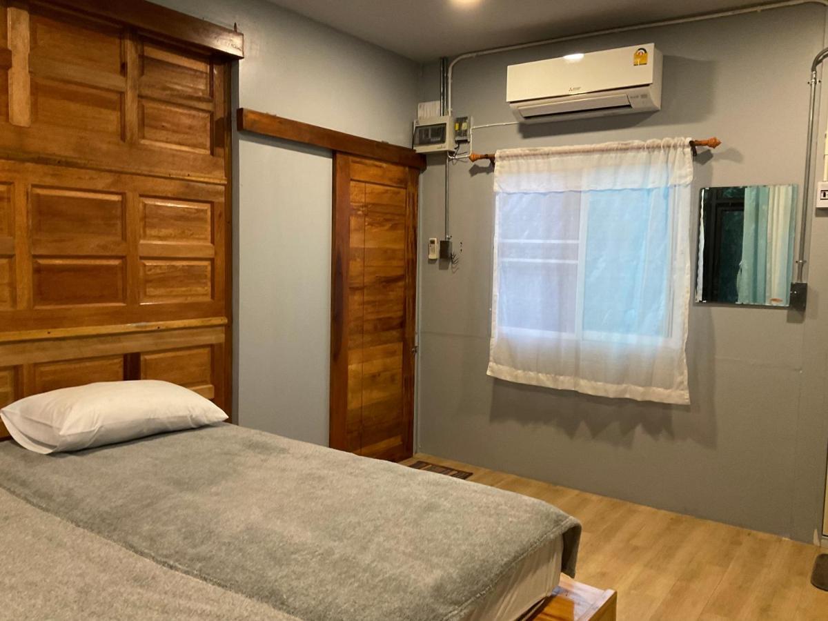 Kwanlah Homestay 夜占县 外观 照片