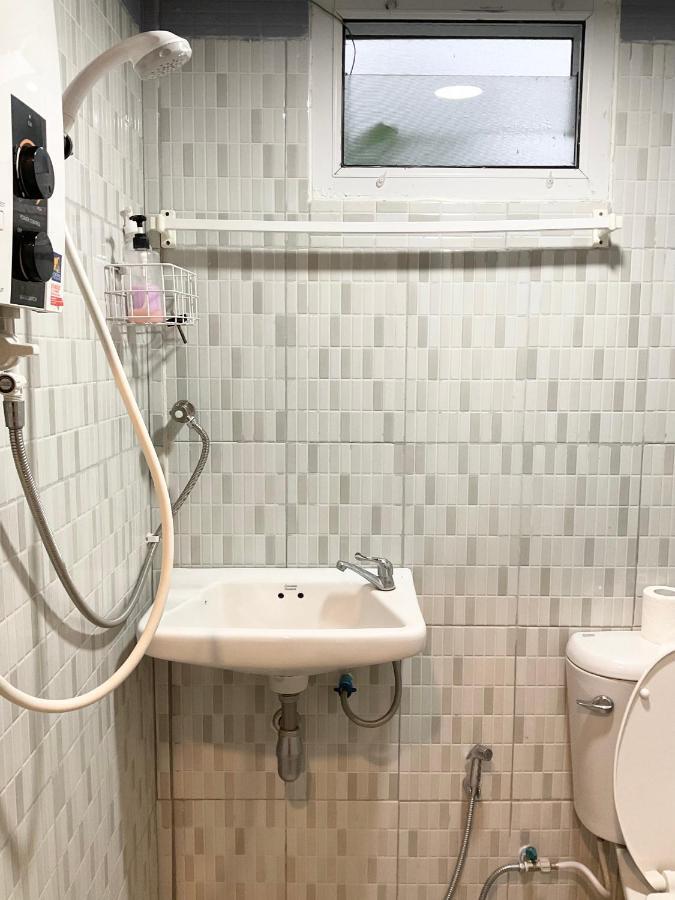 Kwanlah Homestay 夜占县 外观 照片