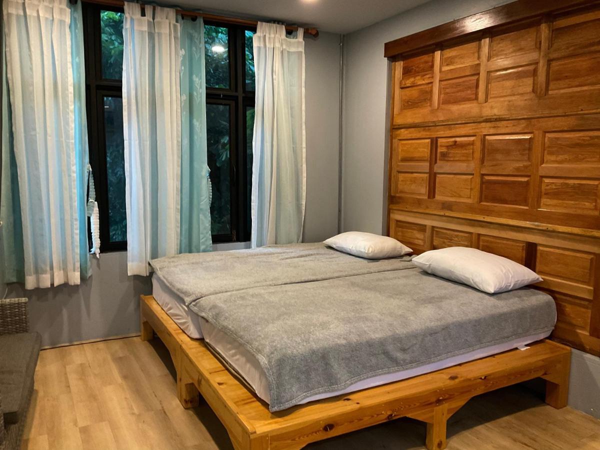 Kwanlah Homestay 夜占县 外观 照片