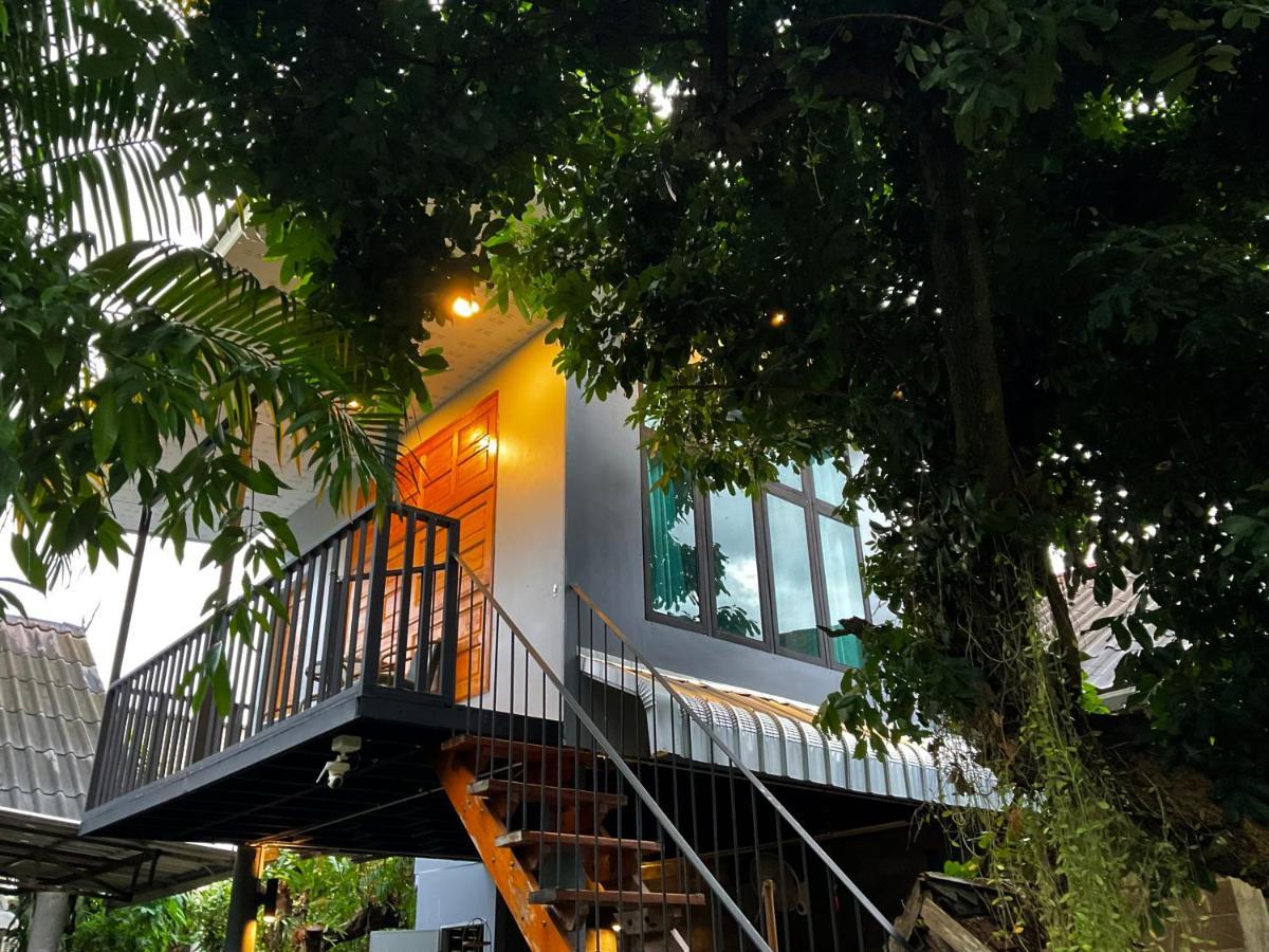Kwanlah Homestay 夜占县 外观 照片