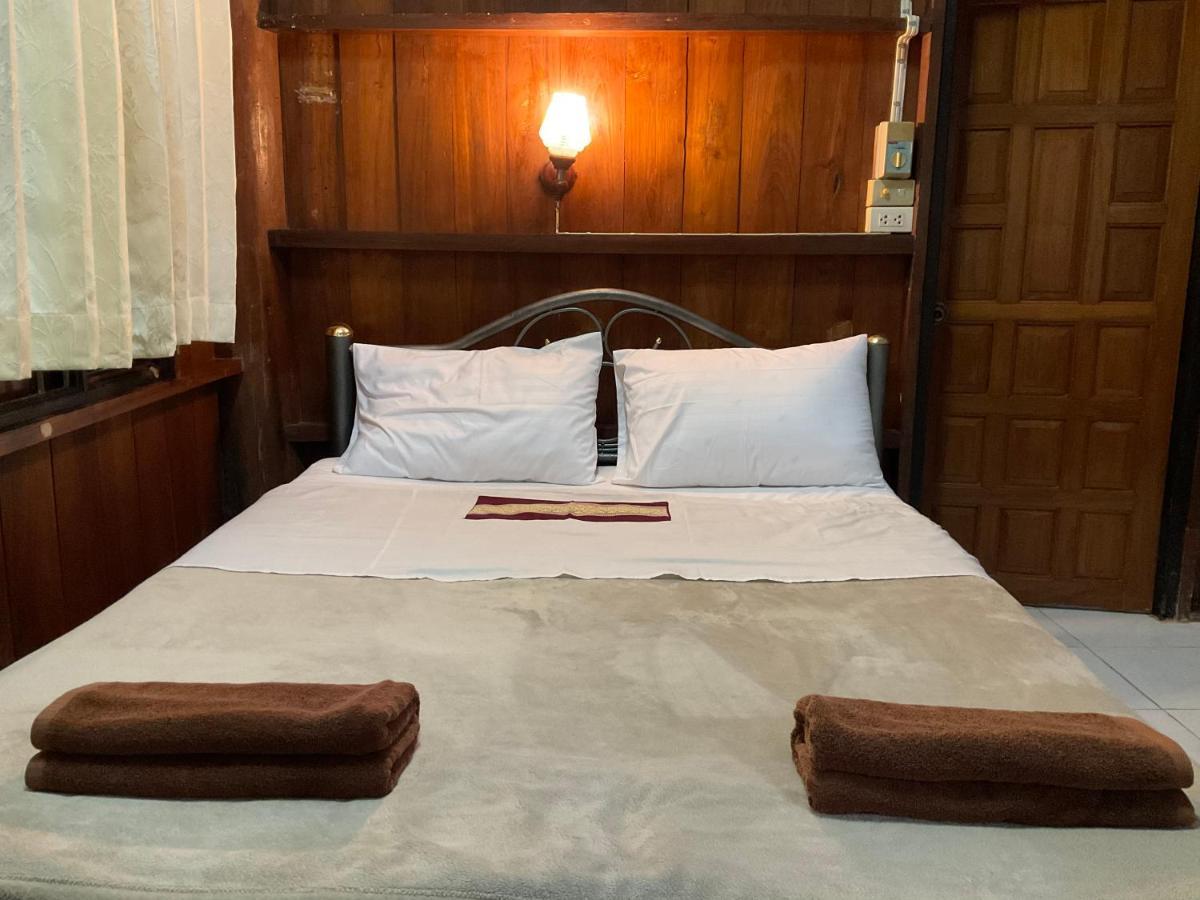 Kwanlah Homestay 夜占县 外观 照片