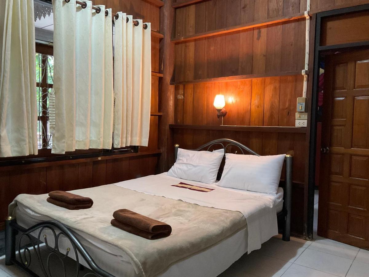 Kwanlah Homestay 夜占县 外观 照片